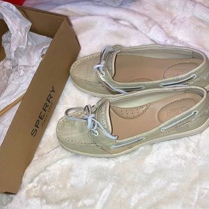 Sperrys too sider starfish shimmer shade off white size 6.5